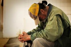 男子致妻死亡后自尽，违法犯罪问题的探讨