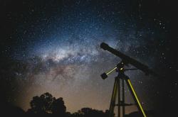 天穹之下，双星伴月，2020年浩渺星空的浪漫奇遇记