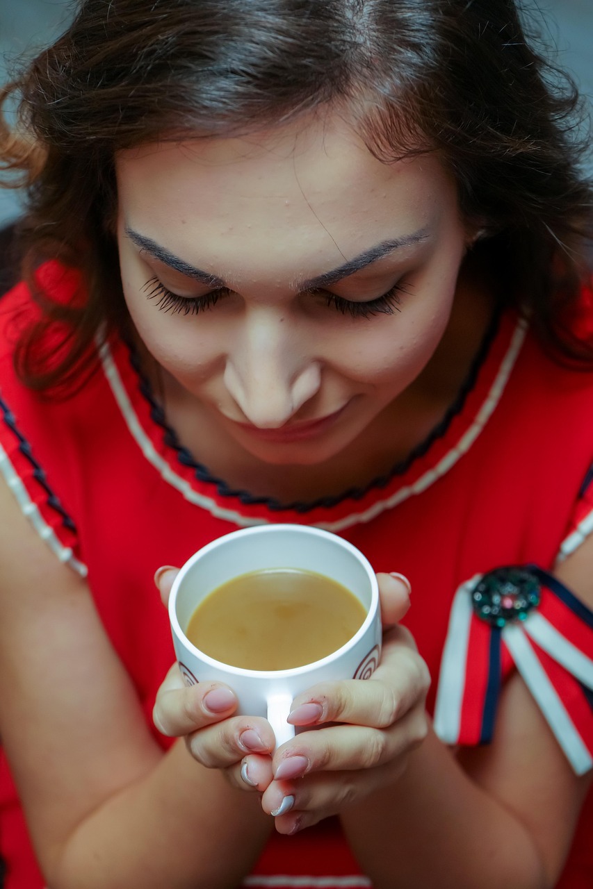 适合女人吃的滋补汤品:一碗温暖,解决气血不足与内分泌失调的困扰 适合女人吃的滋补汤品:一碗温暖,解决气血不足与内分泌失调的困扰